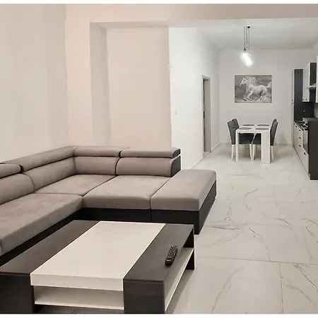 1 Bedroom Gorgeous In