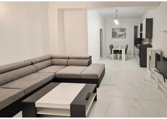 1 Bedroom Lovely In