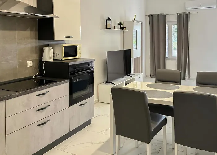 1 Bedroom Lovely In Krusevo (Zadar)